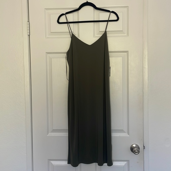 Express Dresses & Skirts - Express spaghetti strap midi dress